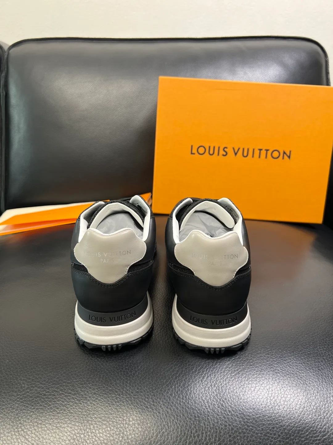 Men's shoes 💰740 Lv high quality top handicrafts Louis Vuitton, counters are equipped with the original factory, the uppers are imported from Italy, high-quality splicing colorful complex crafts, imported cowhide lining is soft and comfortable, soles: original soles specially provided by the original factory, T men's shoes 💰U exclusive movable molded soles are super comfortable, original factory single goods, code number 39-44 (customized 45)